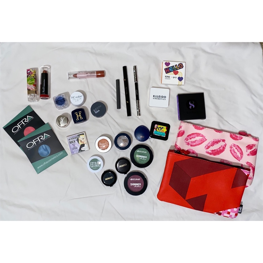Makeup Bundle 26 Items